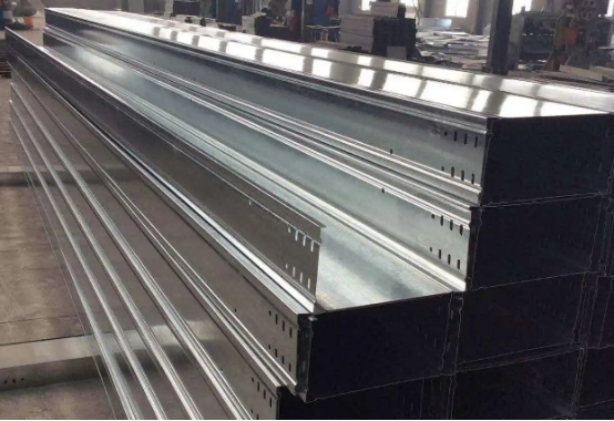 常見橋架行業(yè)標(biāo)準(zhǔn)有哪些，關(guān)于橋架材質(zhì)和厚度